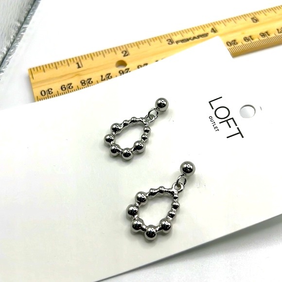 NWT LOFT Silver Teardrop Earrings - Picture 3 of 4